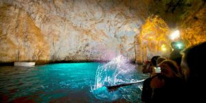 amalfi boat tours - the emerald grotto amalfi boat tours - the emerald grotto